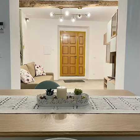 Apartment Malachite Near Mugello Circuit